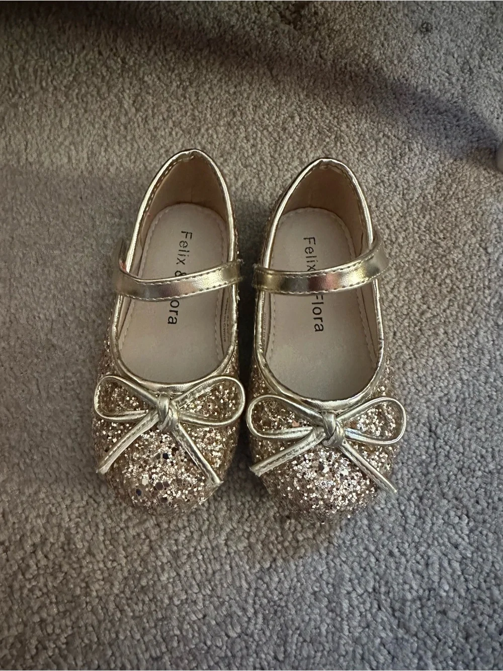 Felix & Flora Girls' Sparkle Gold Bow Mary Jane Dress Shoes